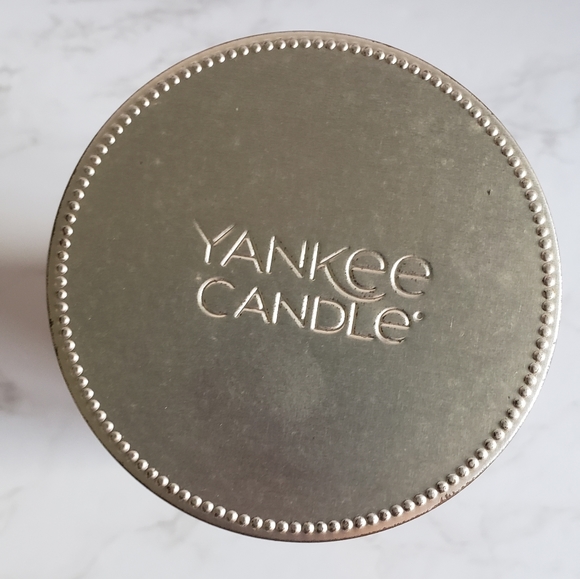 *RARE* Yankee Candle Cylinder Fall Candle - Picture 3 of 5